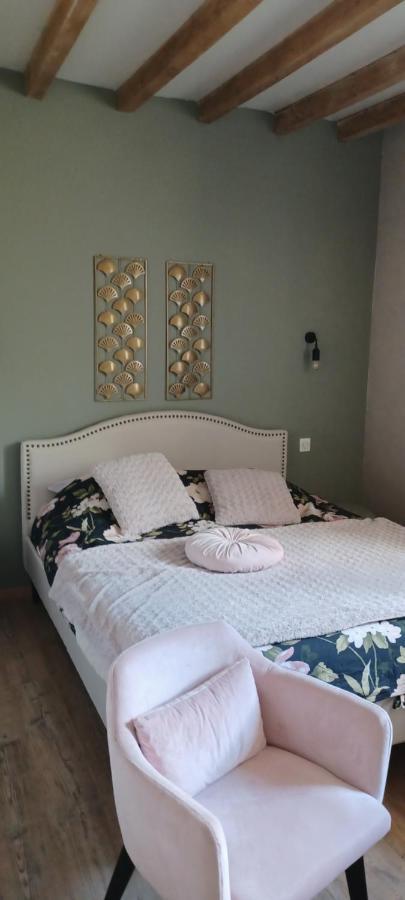 Bed And Breakfast Au Champ Du Douits Saint-Agnan-le-Malherbe Exterior foto